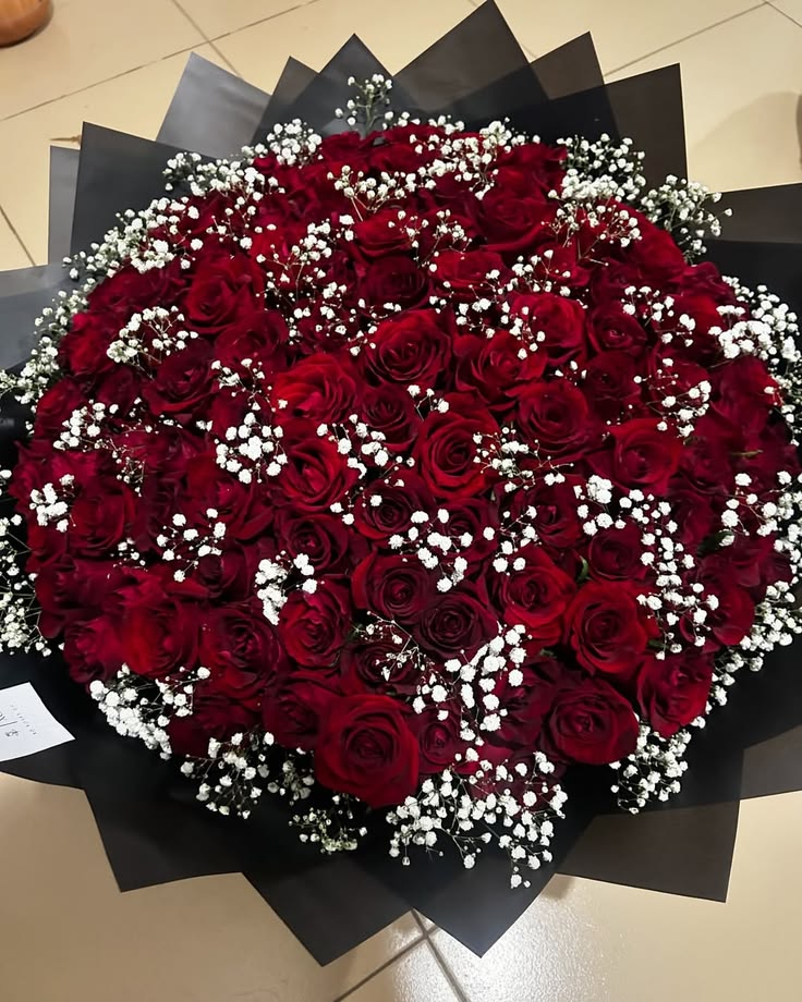 flower and chocolate gifts in Nairobi